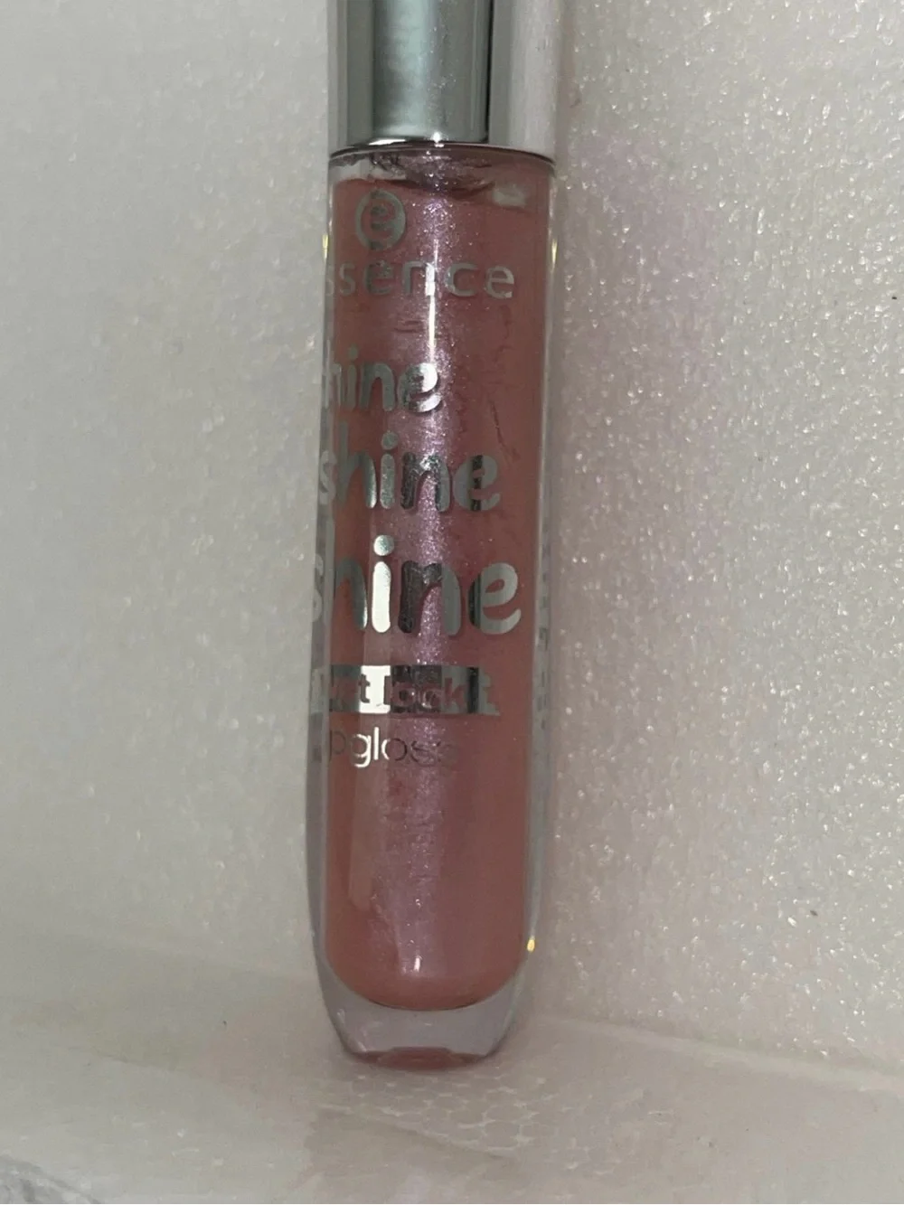 Jeffree Star luminous light